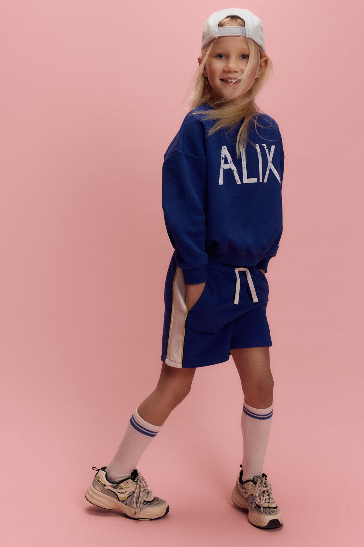 KIDS ON TOUR SWEATER