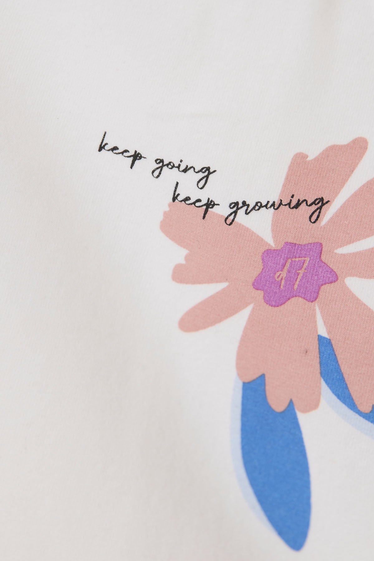 T-shirt Flower Artwork