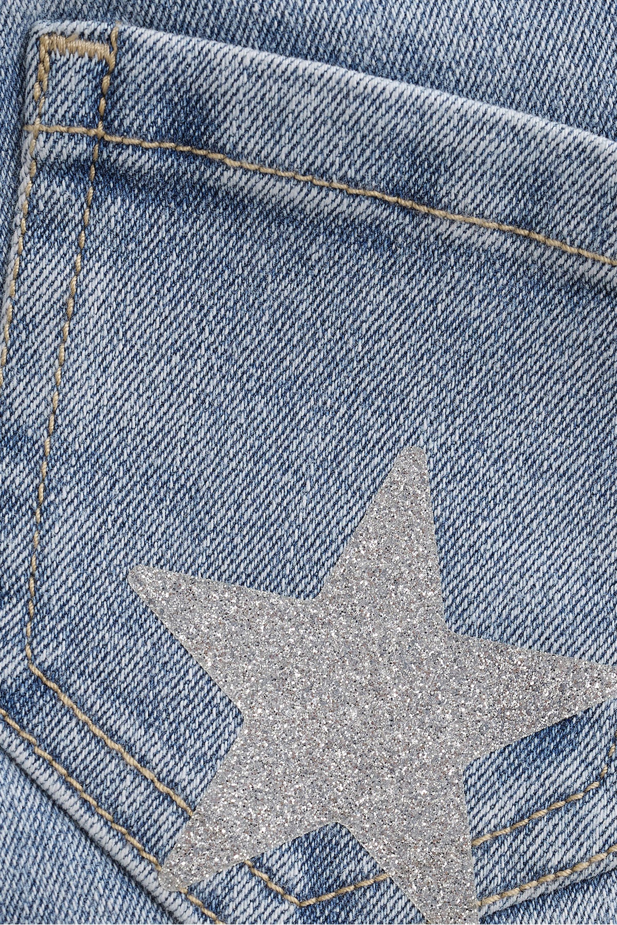 2400 Flared Fit Stars