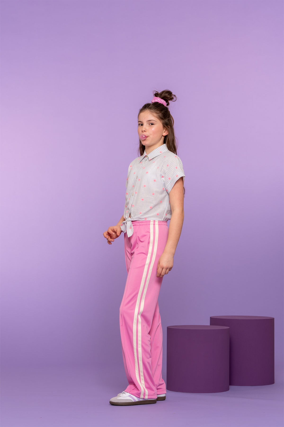 Blouse knot neon flower