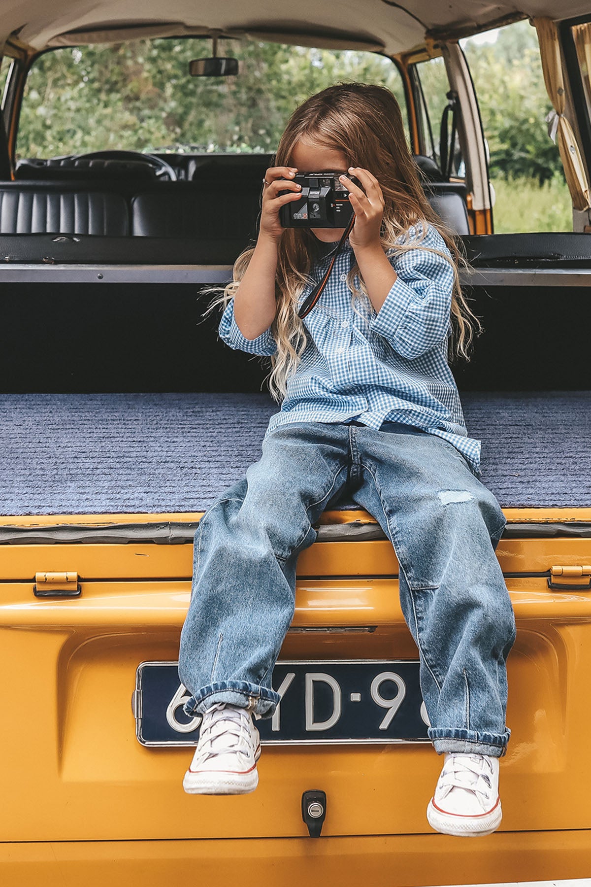 Medium Blue Barrel Jeans