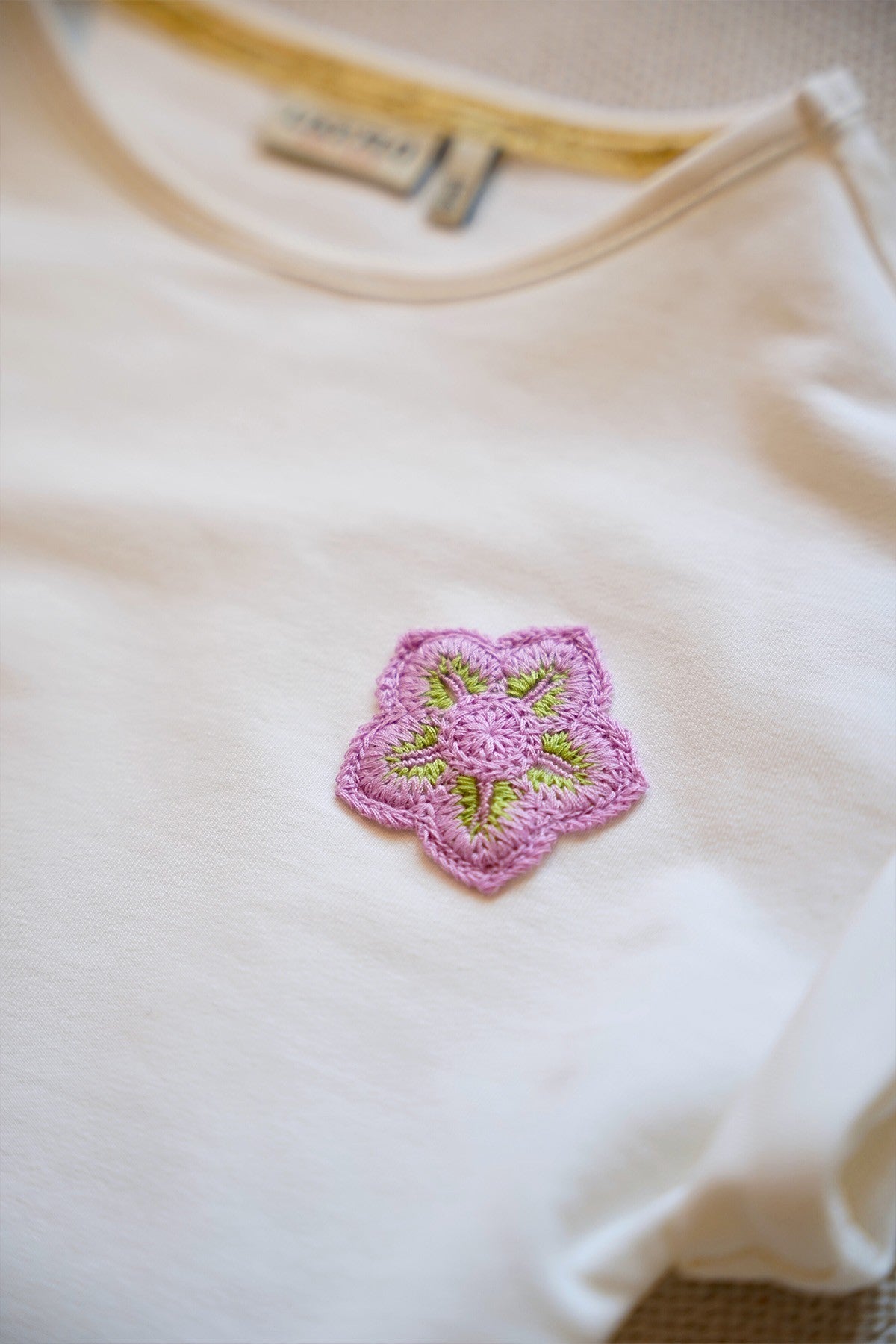 Djezz Flo girls sweat tee with elatic in hem