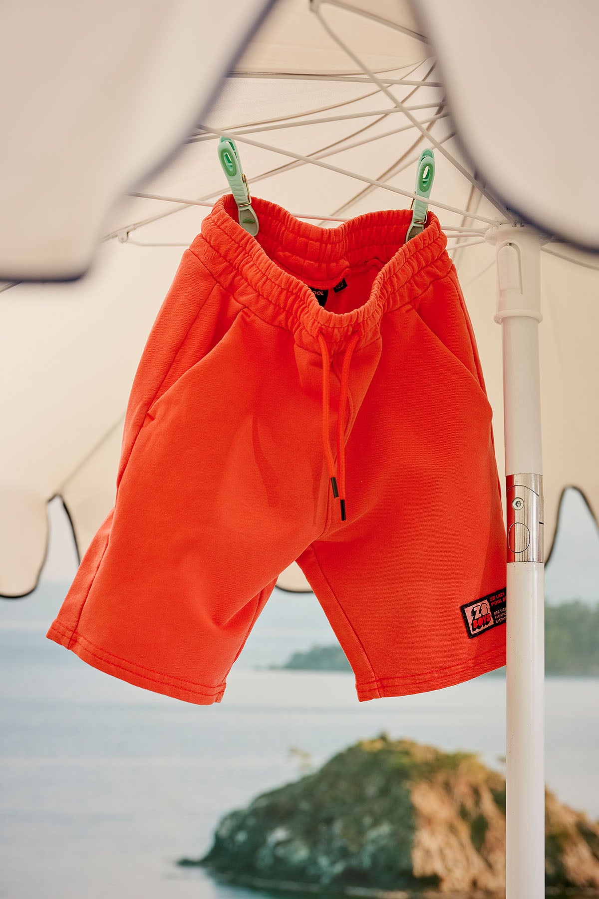 Bob Vibrant flame Short