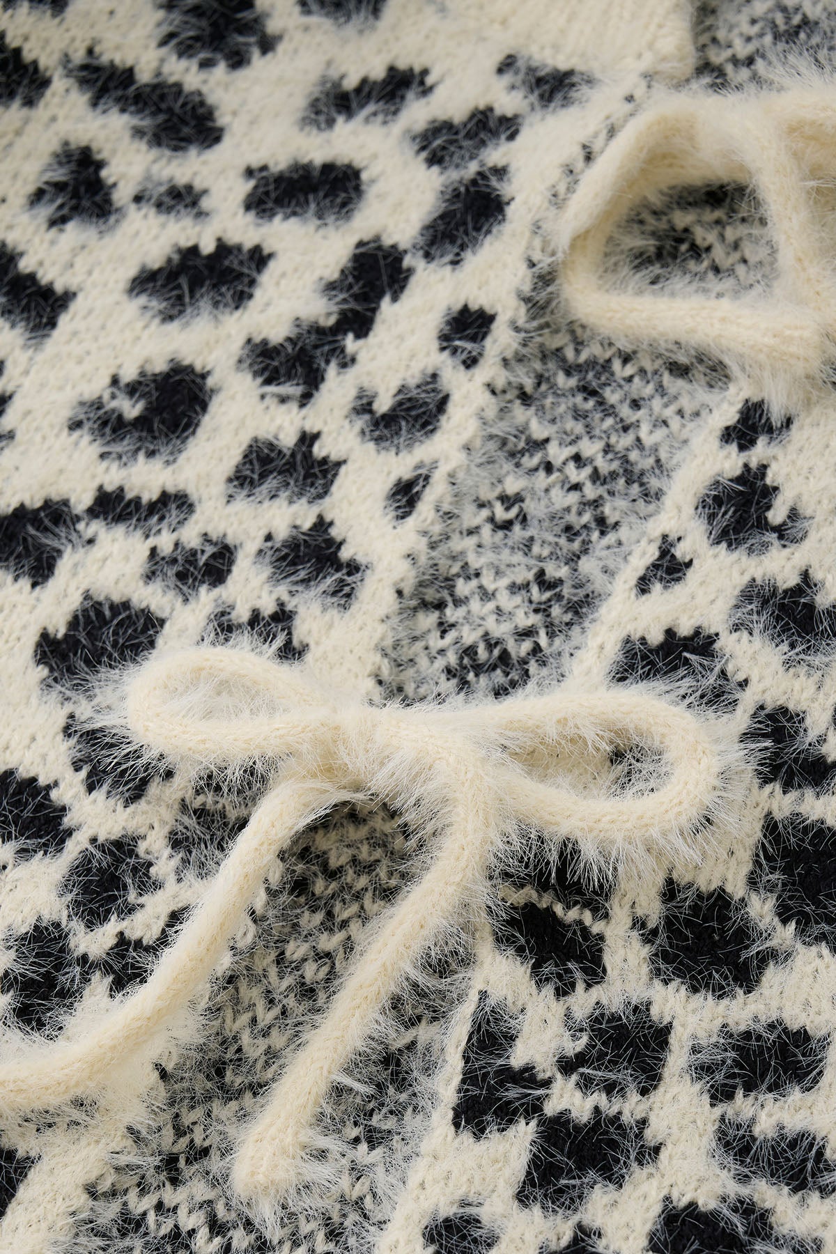 Knitted Spotty
