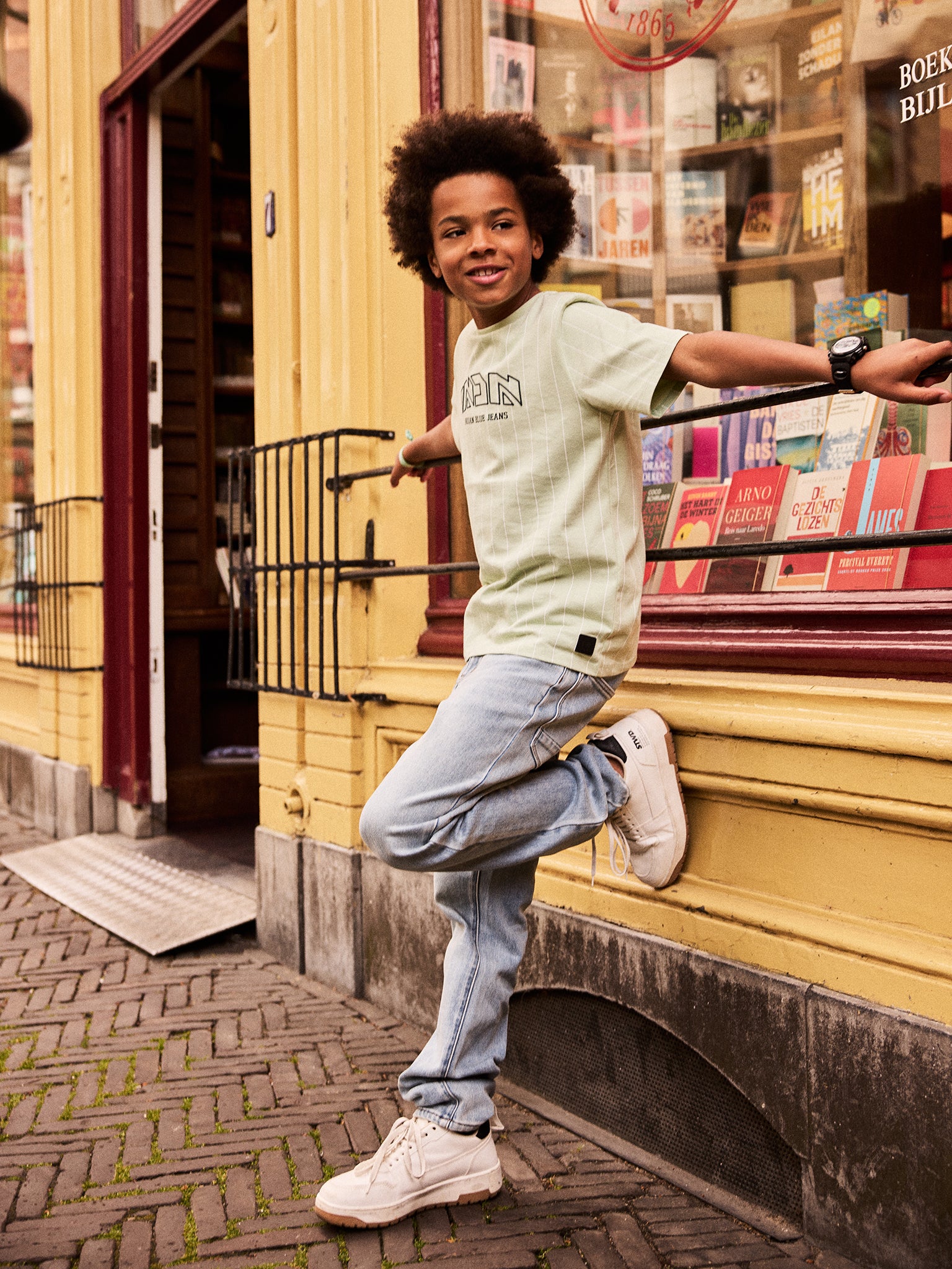 2552 Wide Straight Blue Jeans