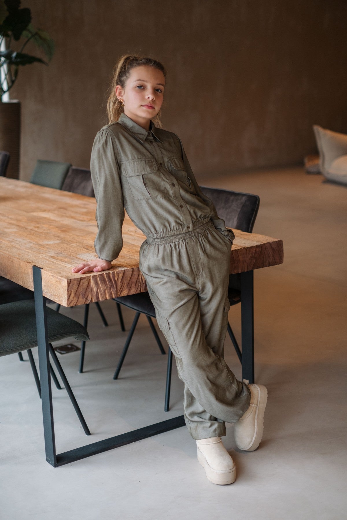 Candy Flo young blouse with big pockets army
