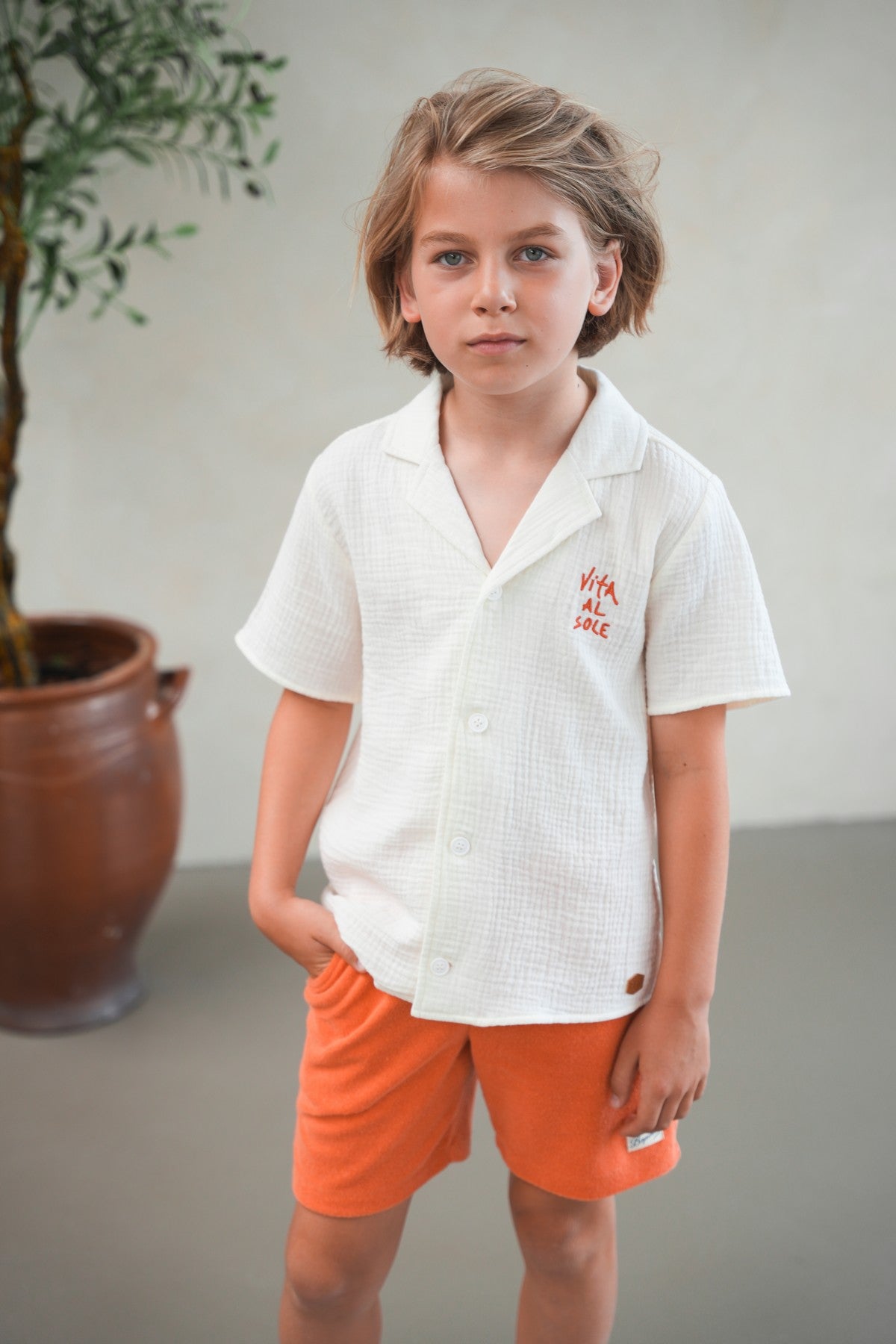 Chelly Flo boys blouse with button closure
