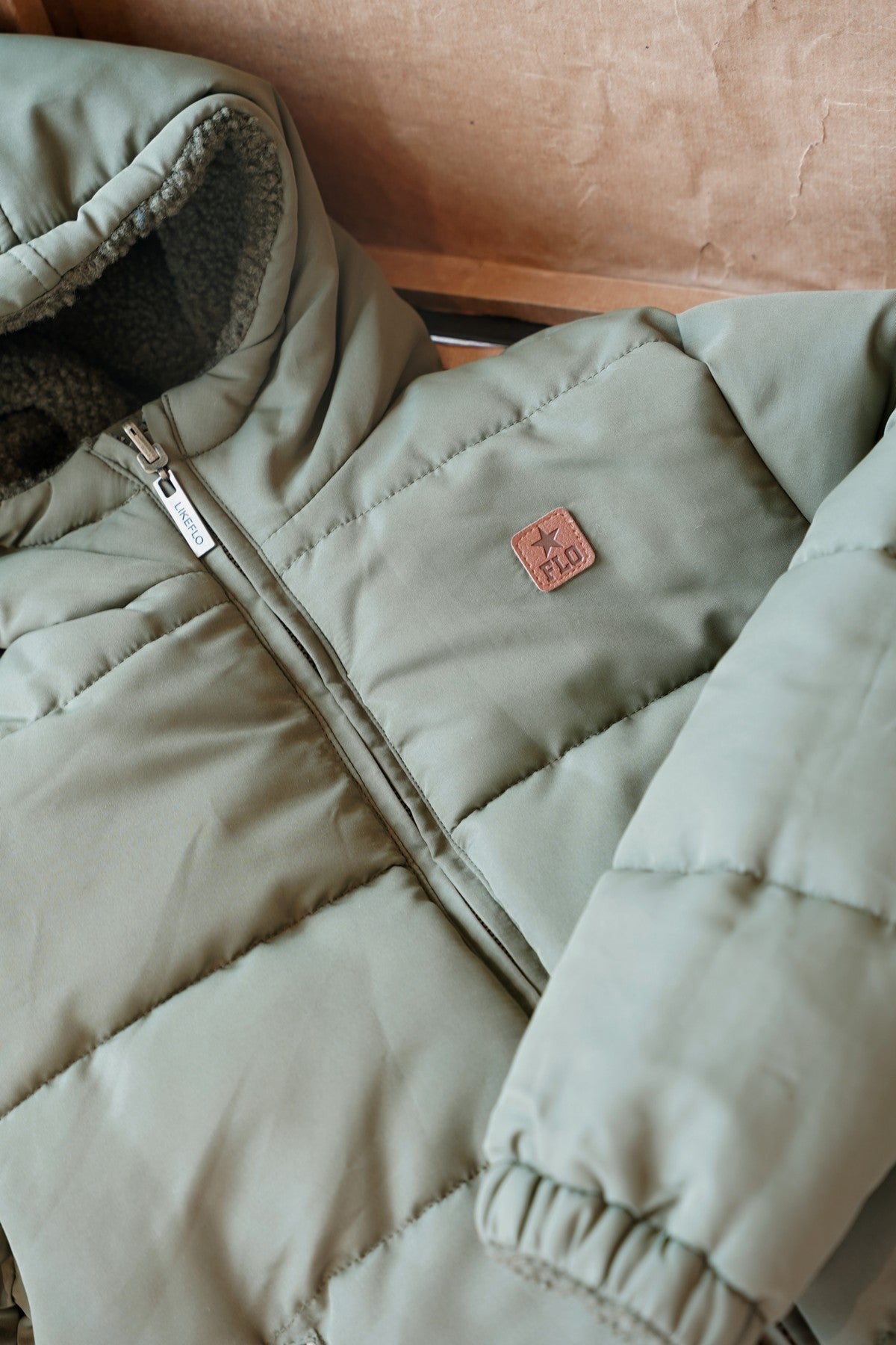 Albon reversible hood