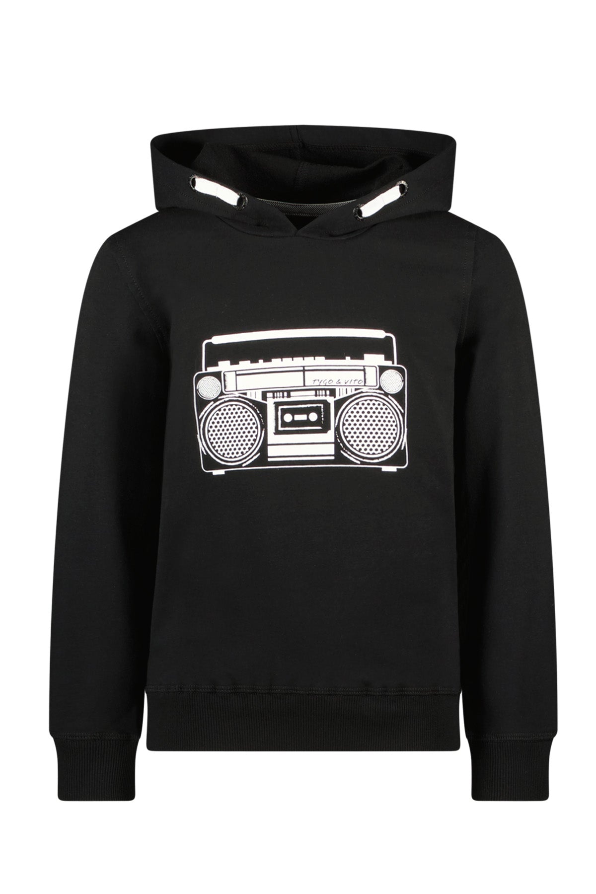 Zwarte hoodie TYGO & vito, radio print, biologisch stretch katoen, recycled polyester, jongens kleding