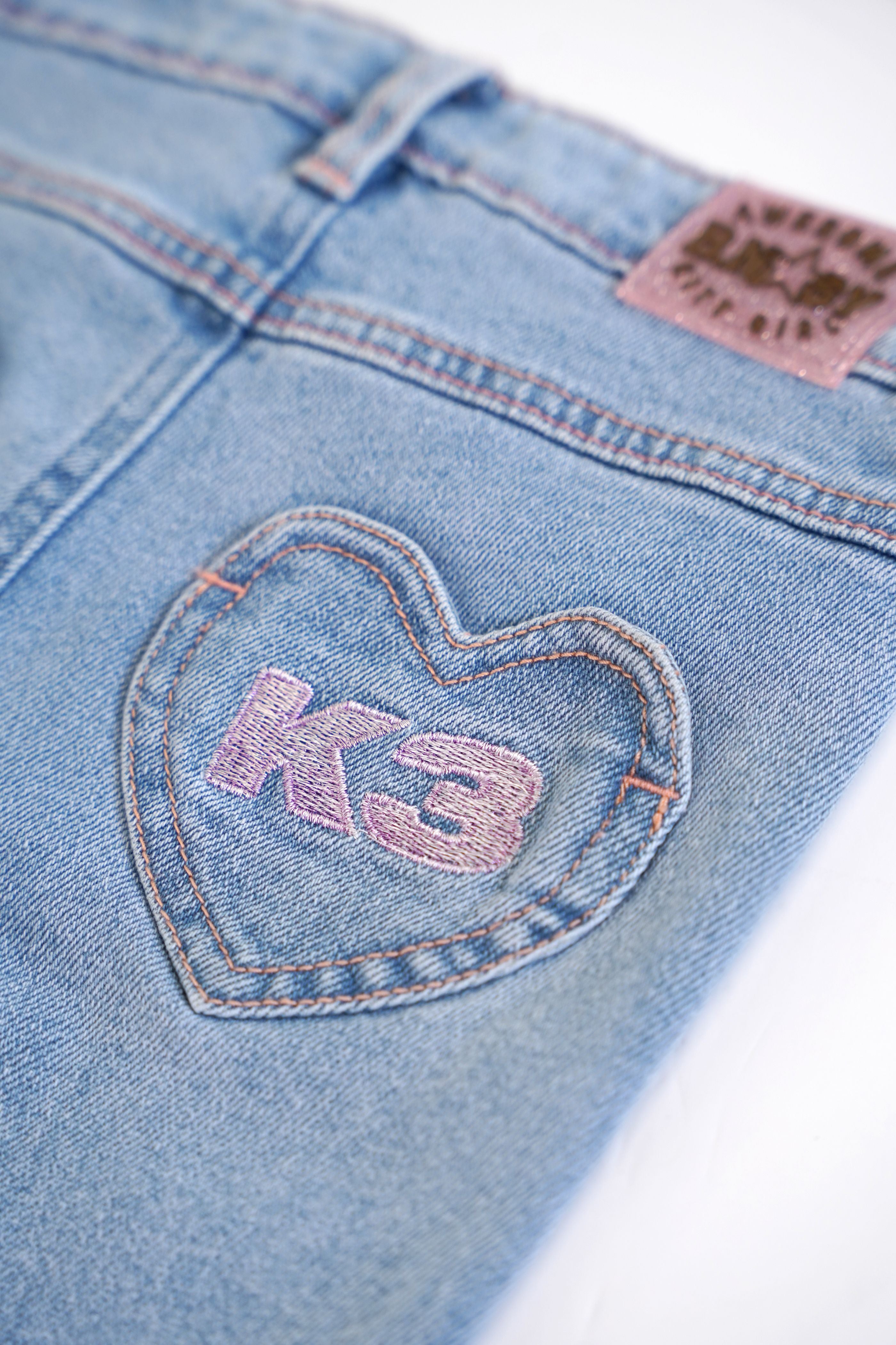 B.Nosy x K3 jeans Peggie