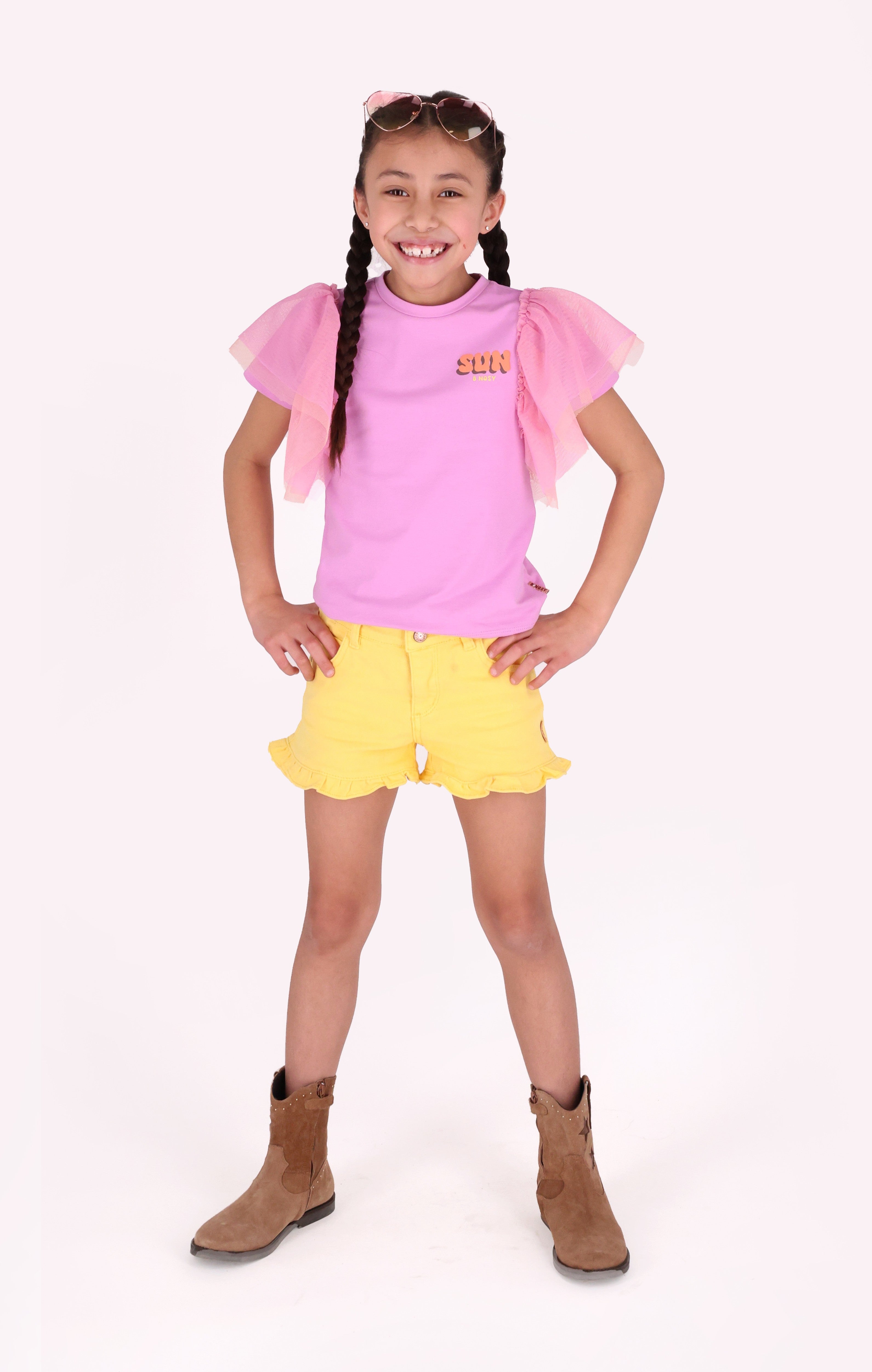 B.Nosy girls Top Tora