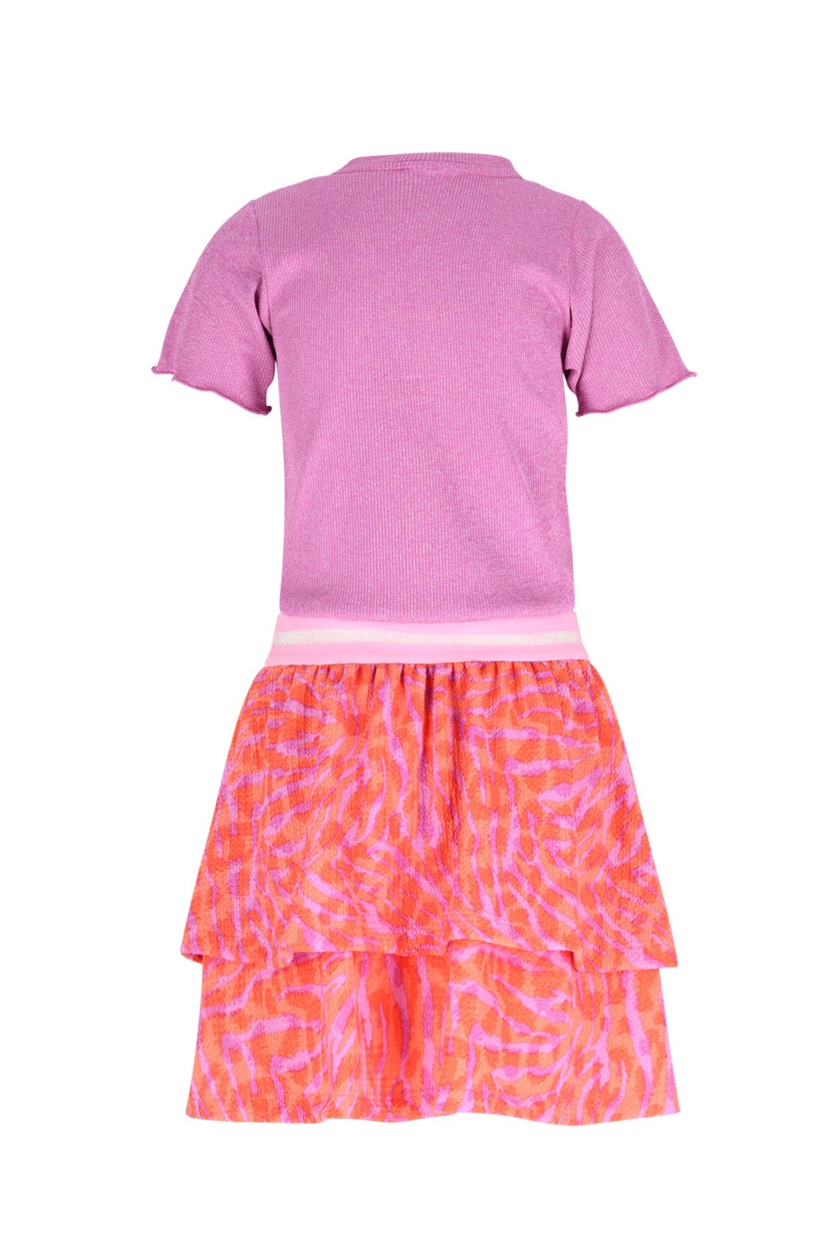 B.Nosy girls dress Dori