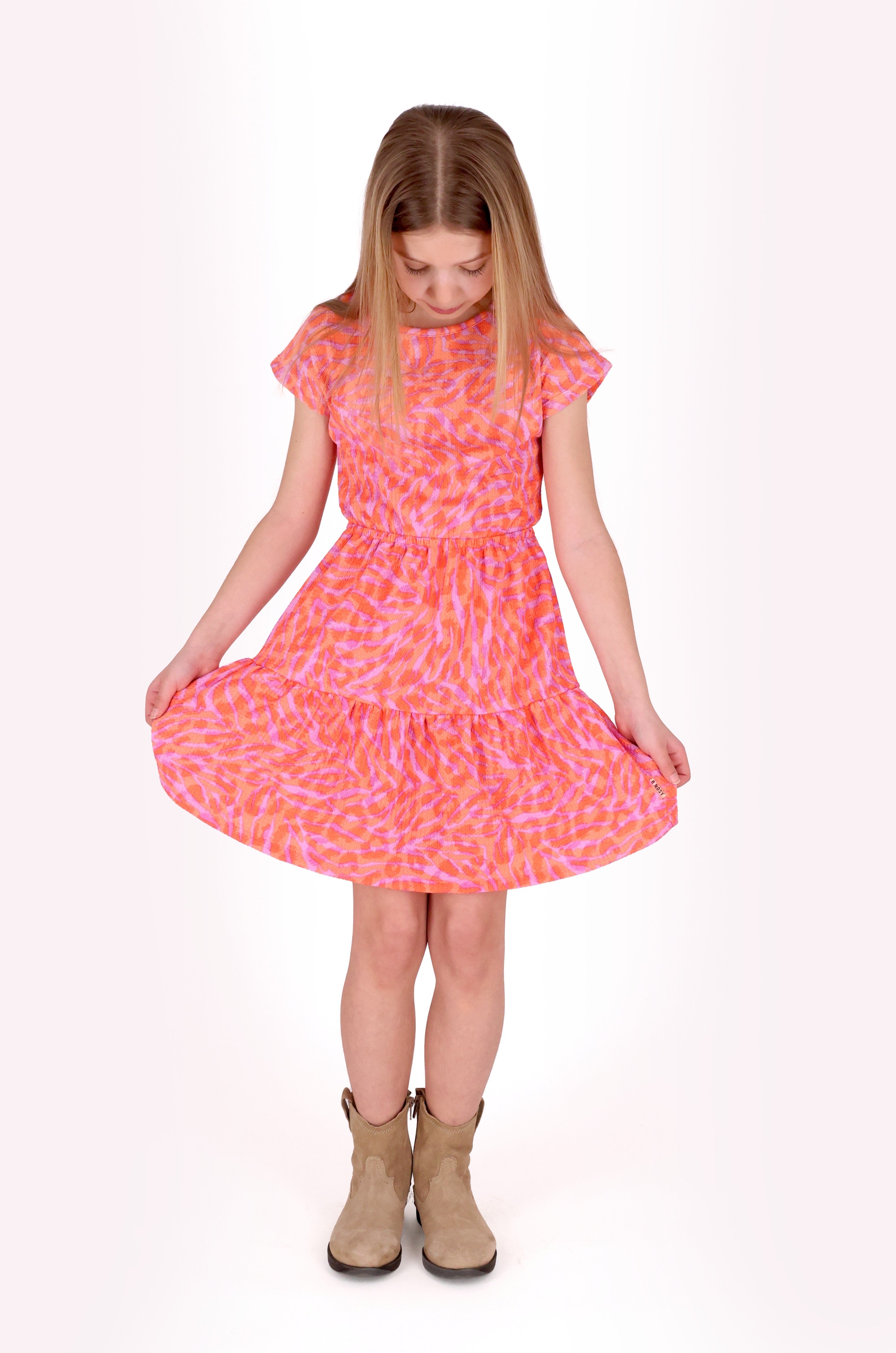 B.Nosy girls dress Darla