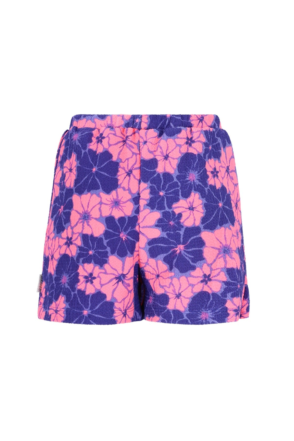 B.Nosy girls skort Raven