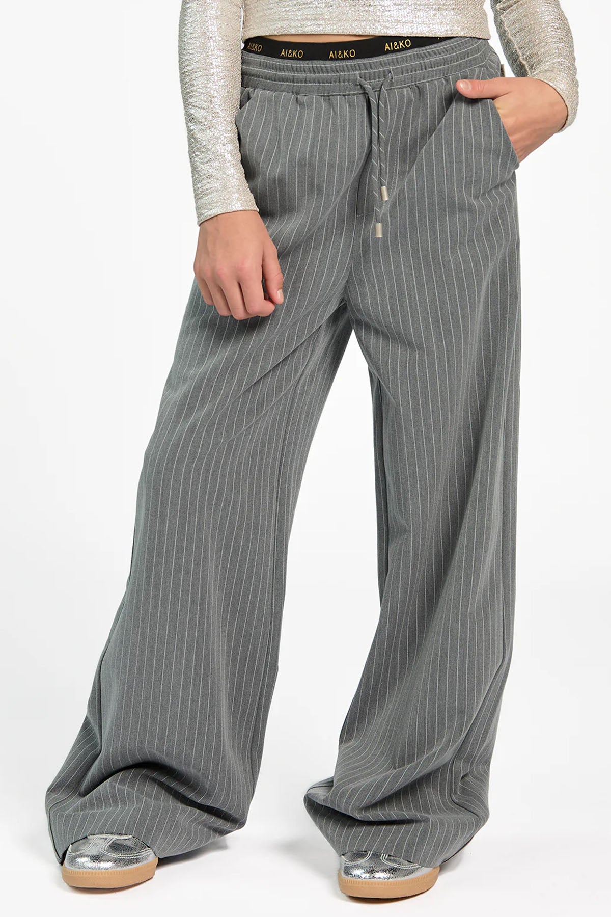 Esila Broek